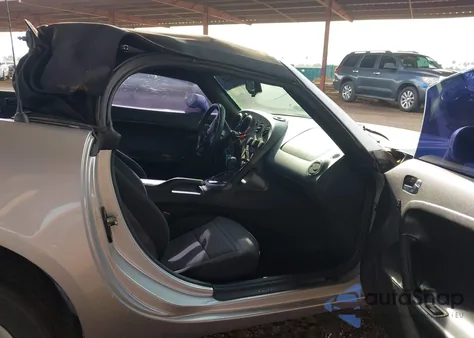 2008 Pontiac Solstice z USA, uszkodzony, nr VIN 1G2MB35B58Y107585